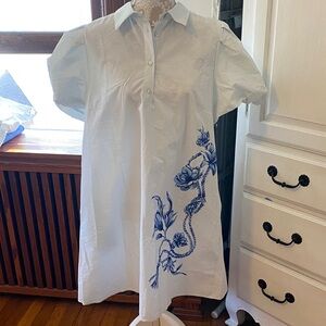 1State White Short Sleeve Shirt Dress with Blue Floral flower